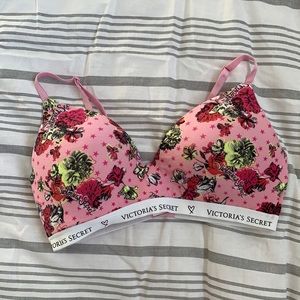 Victoria Secret Wireless pink bra